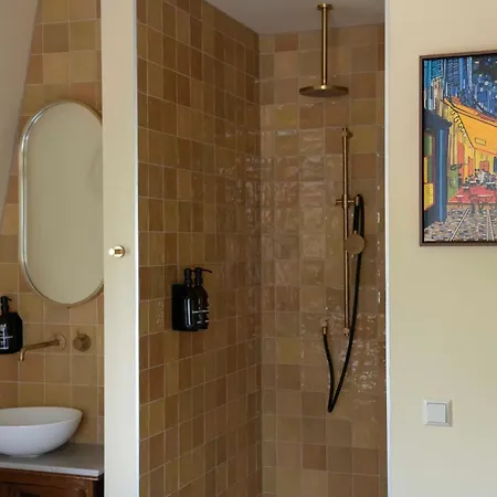 Отель Boetiekhotel Het Gezellenhuis